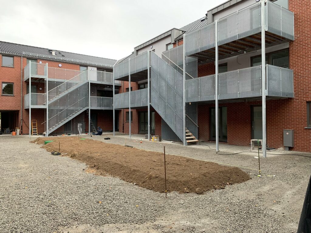 Structure métallique galvanisé réalisé par FERDUCO pour la résidence Clos la Grange à Grâce-Hollogne.