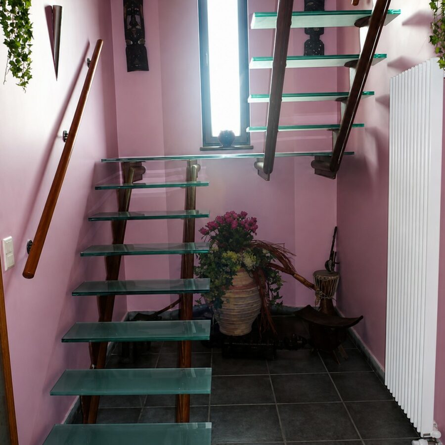 Escalier acier et verre opalin