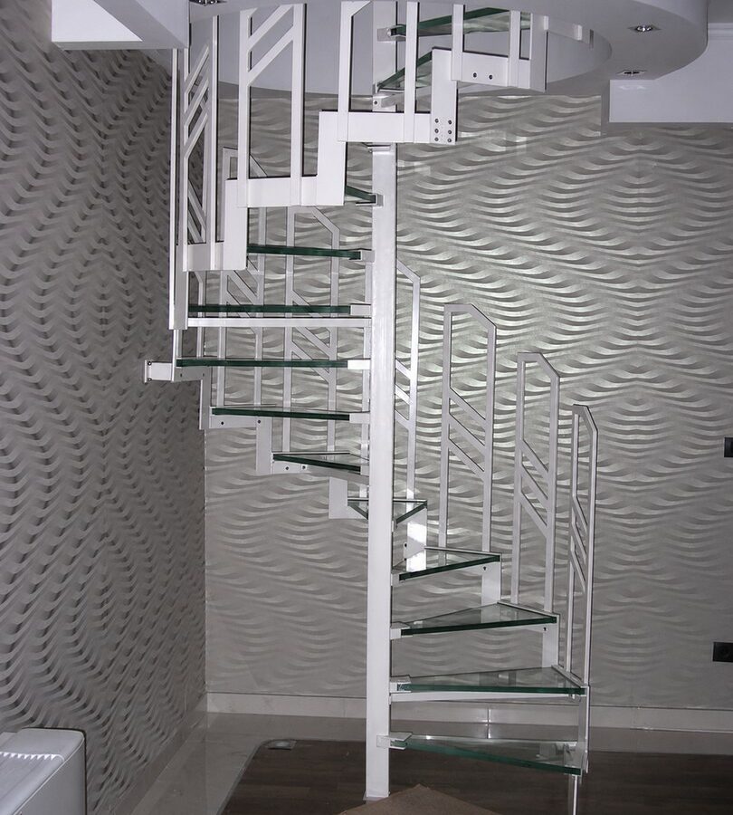 Escalier en acier et verre